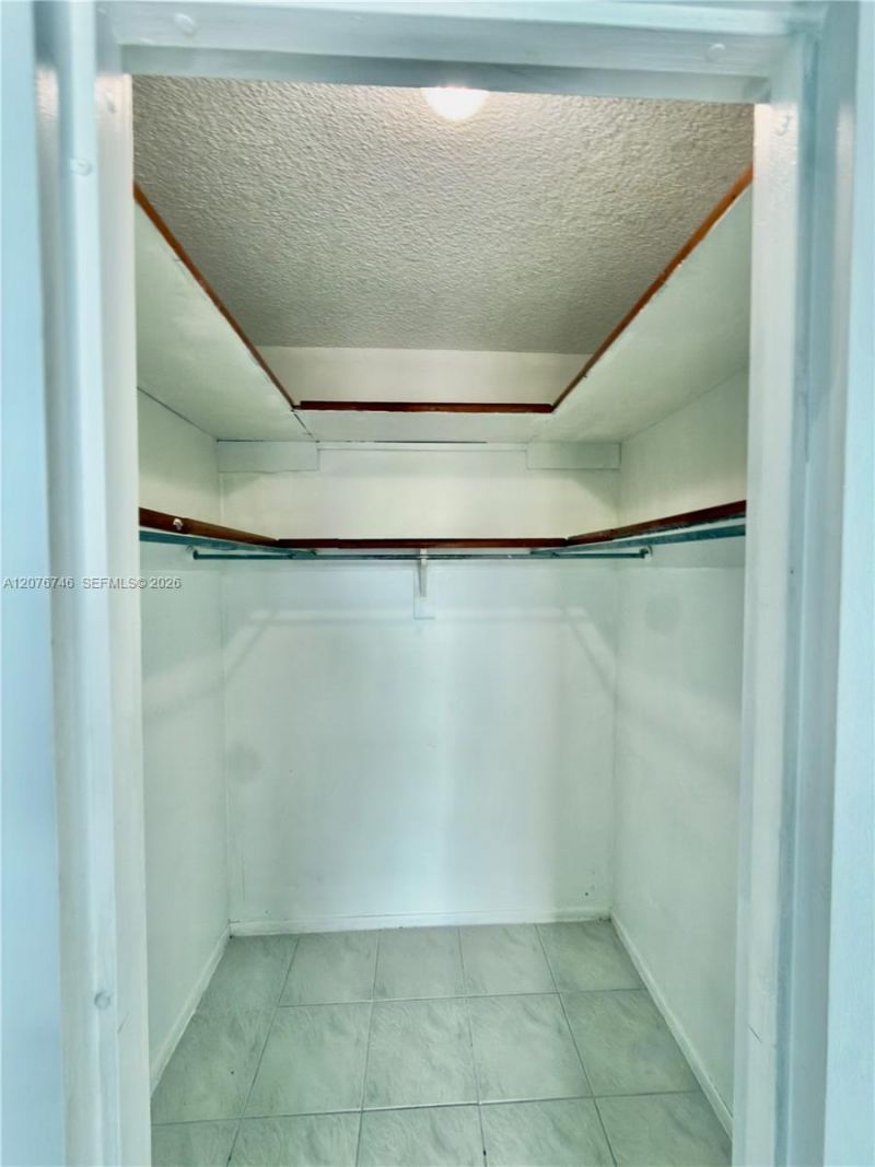 17560 Atlantic Blvd, Unit 503, Sunny Isles Beach, FL 33160 Photo