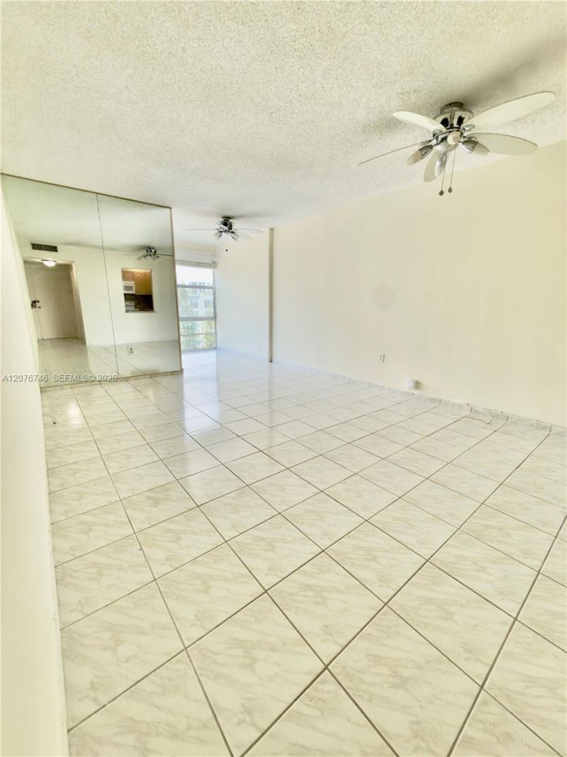 17560 Atlantic Blvd, Unit 503, Sunny Isles Beach, FL 33160 Photo