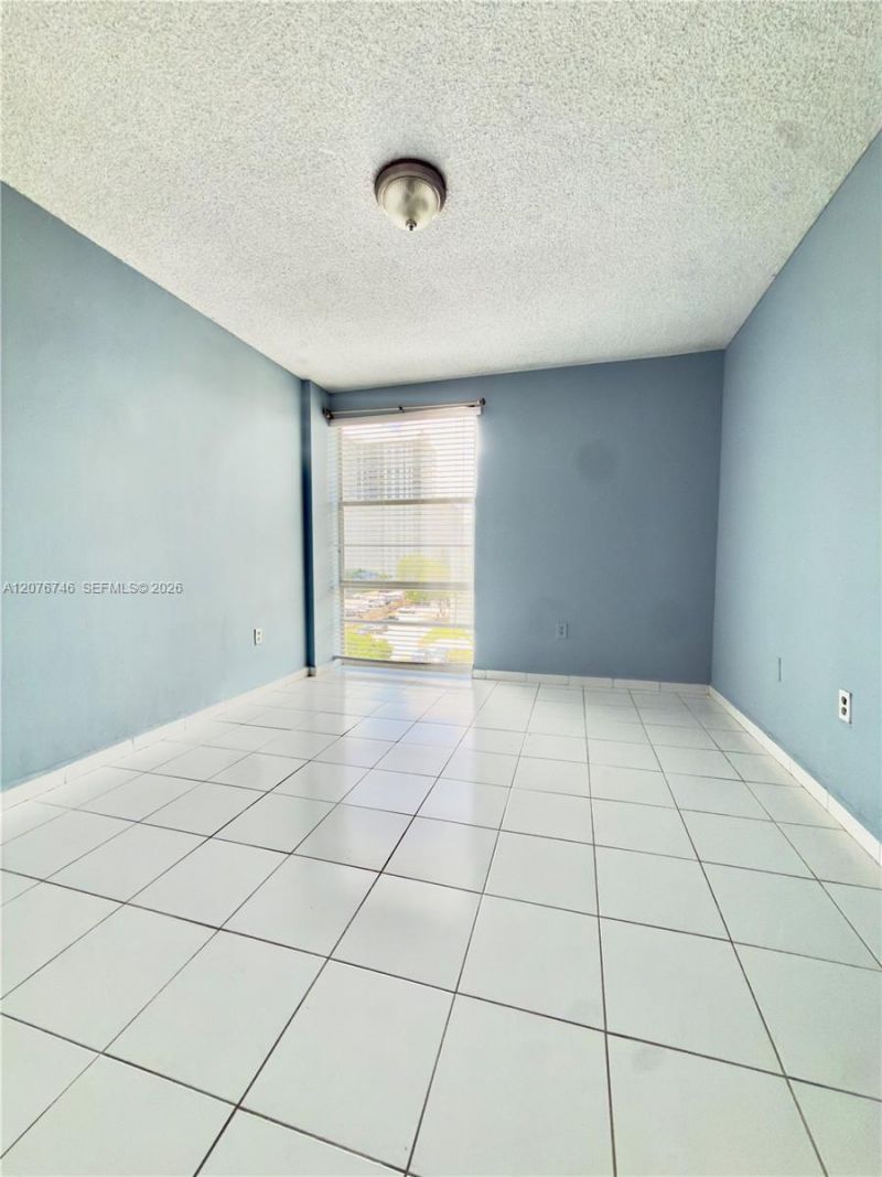 17560 Atlantic Blvd, Unit 503, Sunny Isles Beach, FL 33160 Photo