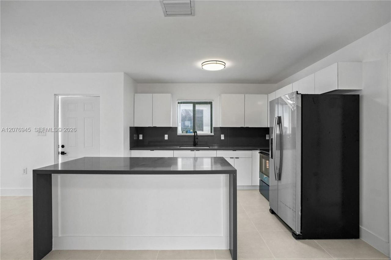 5819 NW 30th Ave, Unit 5819, Miami, FL 33142 Photo