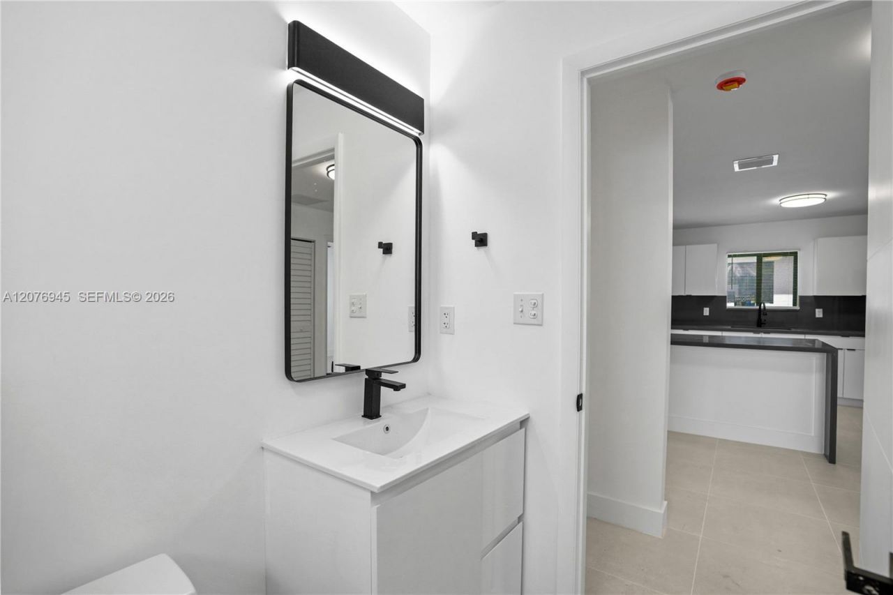 5819 NW 30th Ave, Unit 5819, Miami, FL 33142 Photo