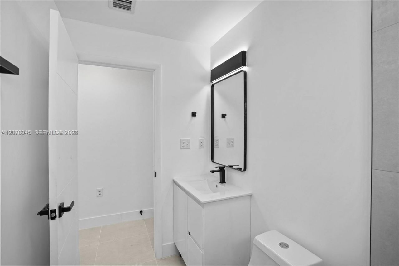 5819 NW 30th Ave, Unit 5819, Miami, FL 33142 Photo