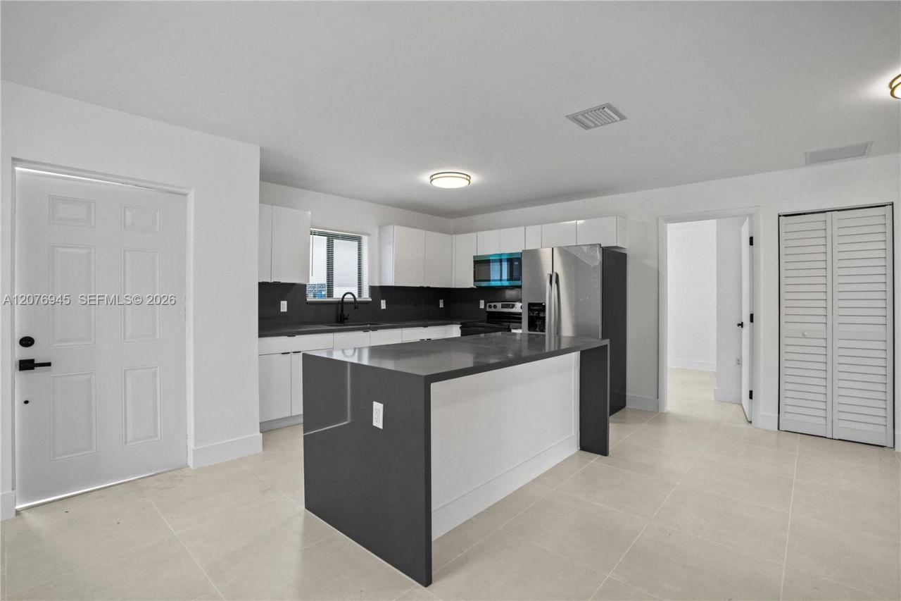 5819 NW 30th Ave, Unit 5819, Miami, FL 33142 Photo