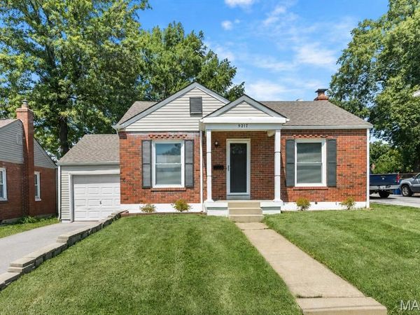 9217 Seneca Lane , Overland, MO 63114