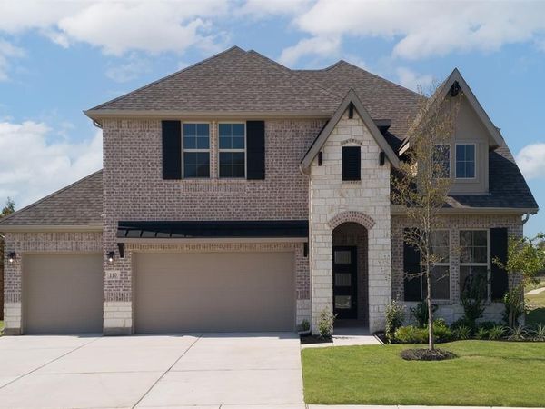 110 Memorial Drive, Forney, TX 75126