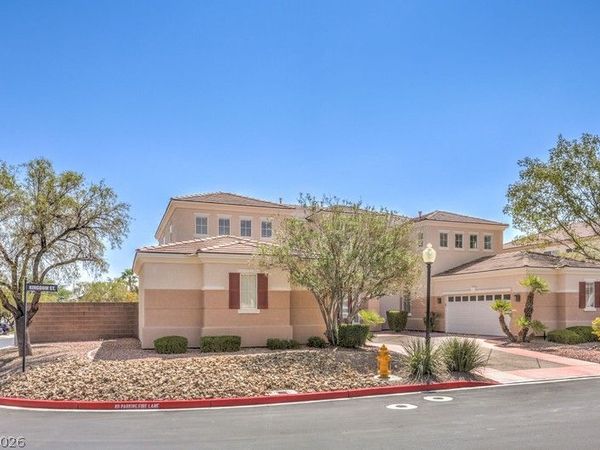 1304 Kingdom Street , Las Vegas, NV 89117