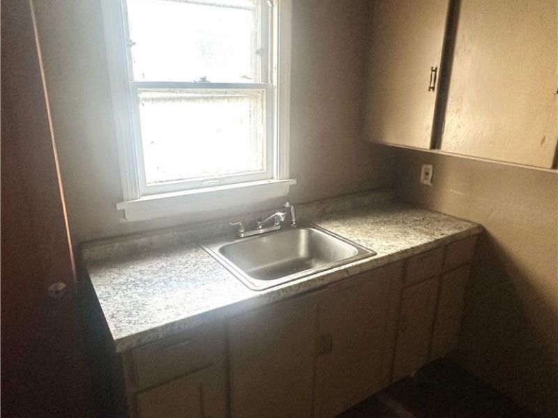 3927 E 153rd Street, Cleveland, OH 44128 Photo 16