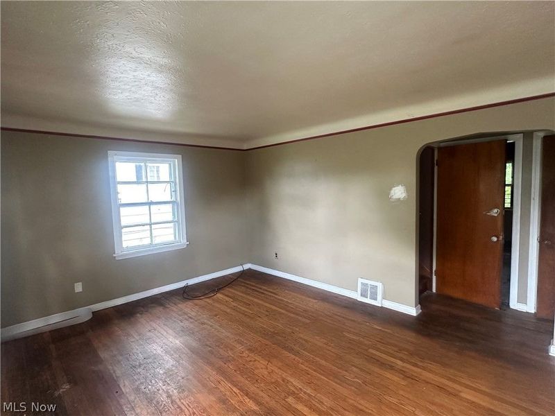 3927 E 153rd Street, Cleveland, OH 44128 Photo 4