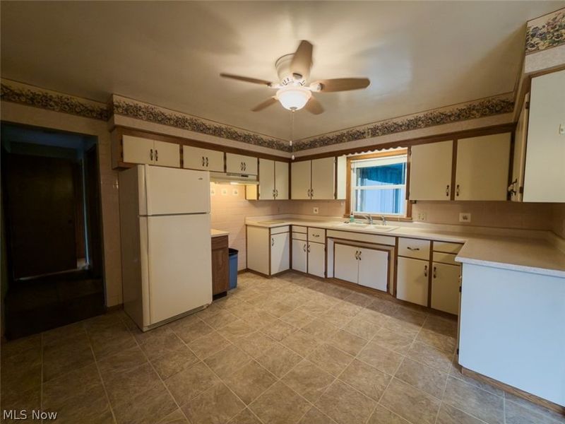 1454 Hagey Drive, Barberton, OH 44203 Photo 7