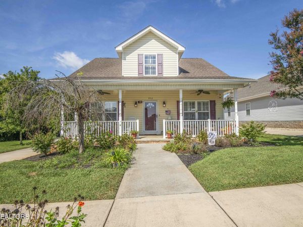 952 Stratford Ave, Sweetwater, TN 37874
