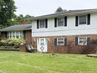 5881 Rowland Pine Court , Marion Township, Mi 48843