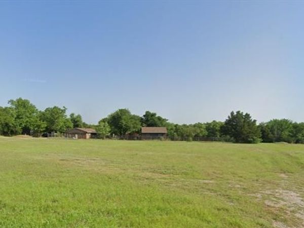 9700 Smoking Oak Lane, Edmond, OK 73025