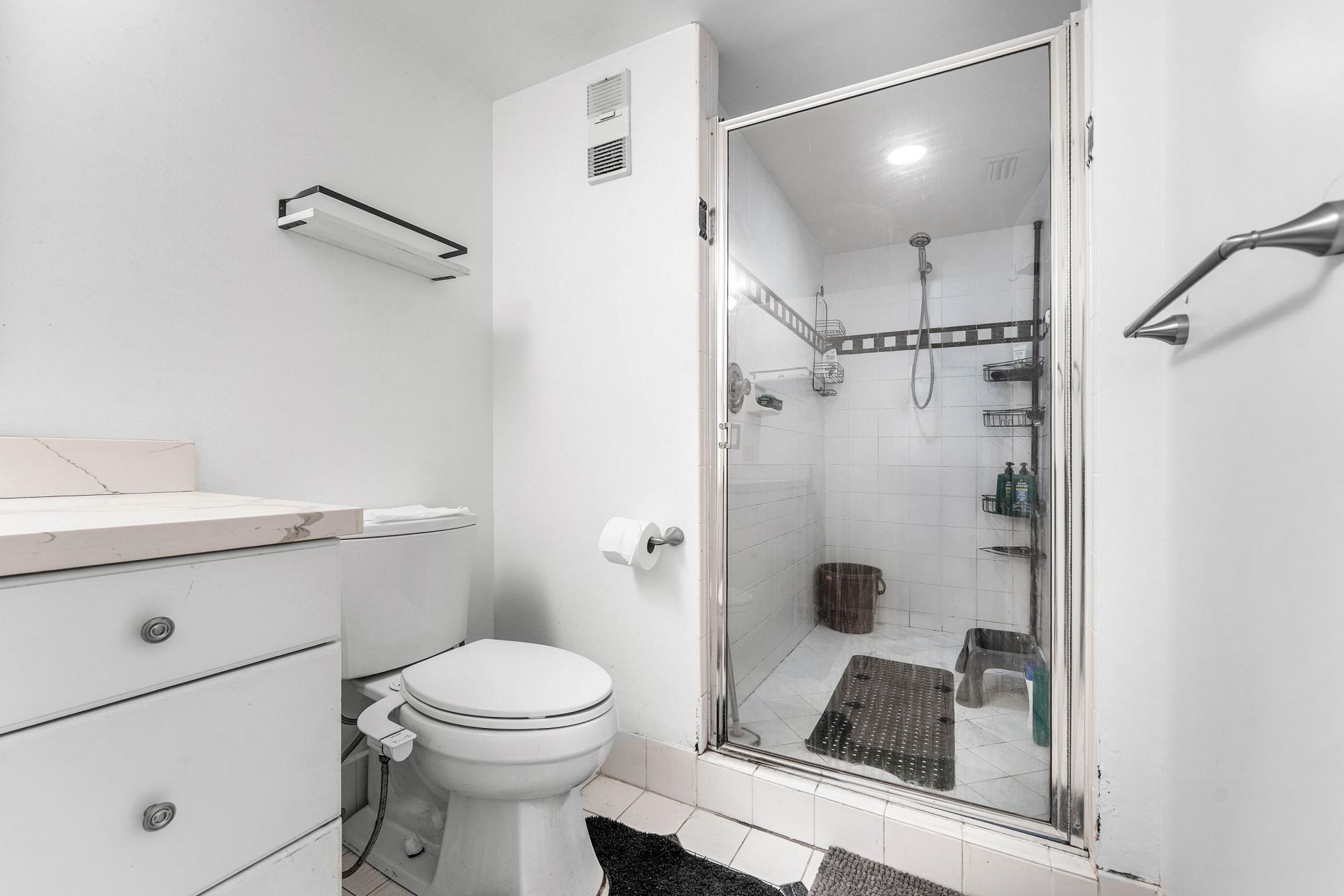 2205 S Cypress Bend Drive, Unit 302, Pompano Beach, FL 33069 Photo