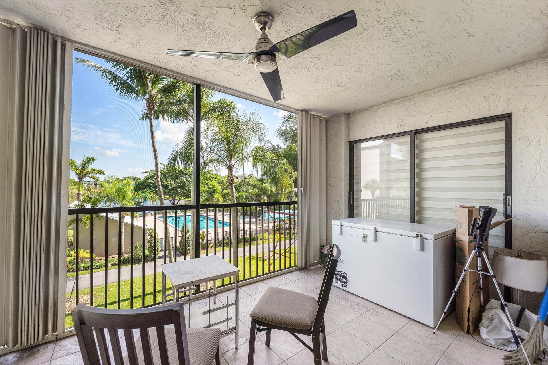 2205 S Cypress Bend Drive, Unit 302, Pompano Beach, FL 33069 Photo