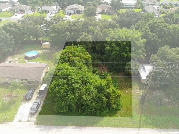 649 Roseland Road, Sebastian, FL 32958