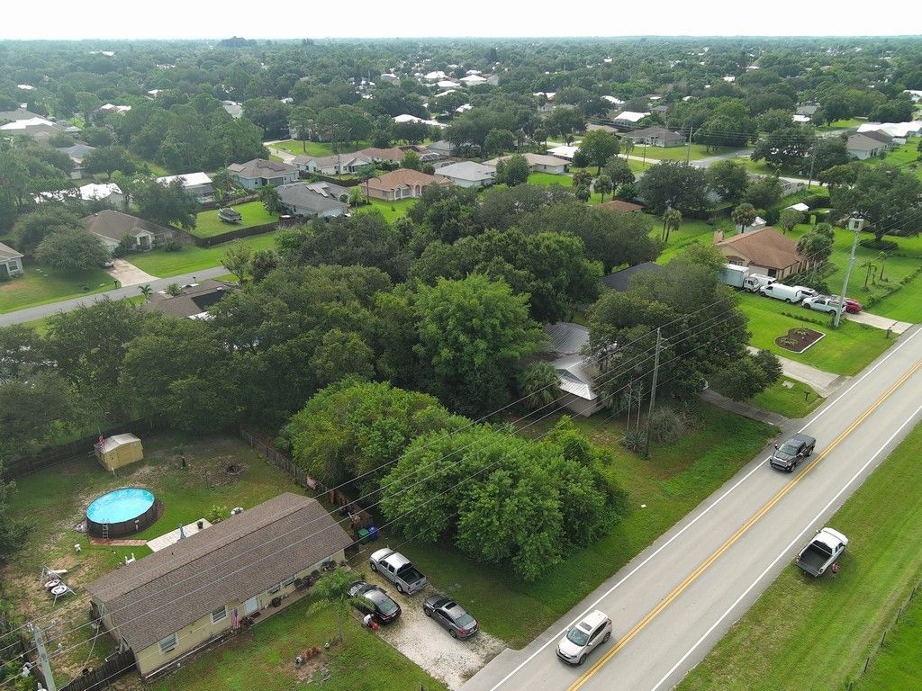 649 Roseland Road, Sebastian, FL 32958 Photo