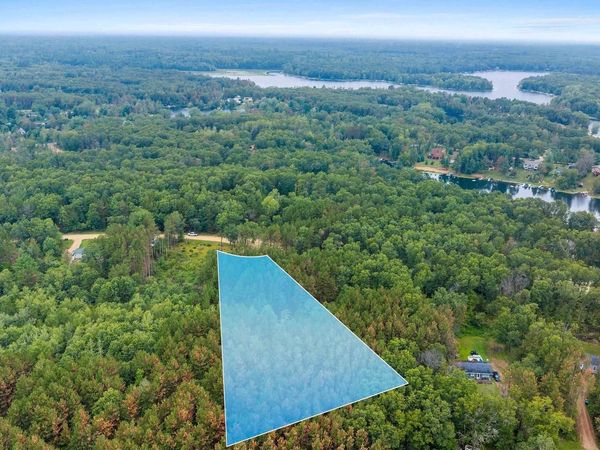 W1814 BROKEN BOW ROAD, Keshena, WI 54135