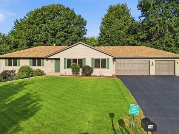 1247 W Soli , Oregon, IL 61061