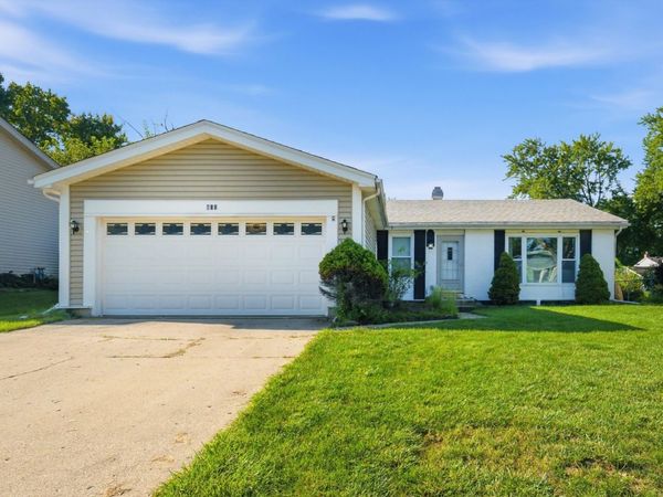 625 W Briarcliff Road , Bolingbrook, IL 60440