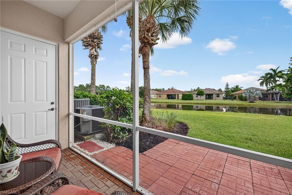2406 Laurentina Ln, Cape Coral, FL 33909 Photo