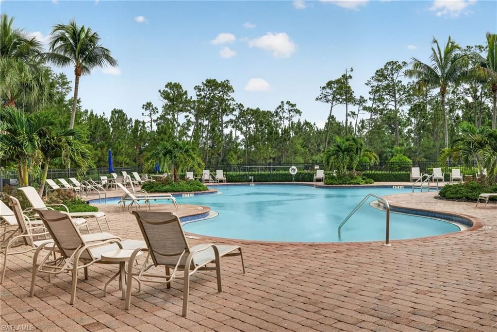 2406 Laurentina Ln, Cape Coral, FL 33909 Photo
