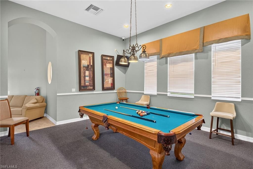 2406 Laurentina Ln, Cape Coral, FL 33909 Photo