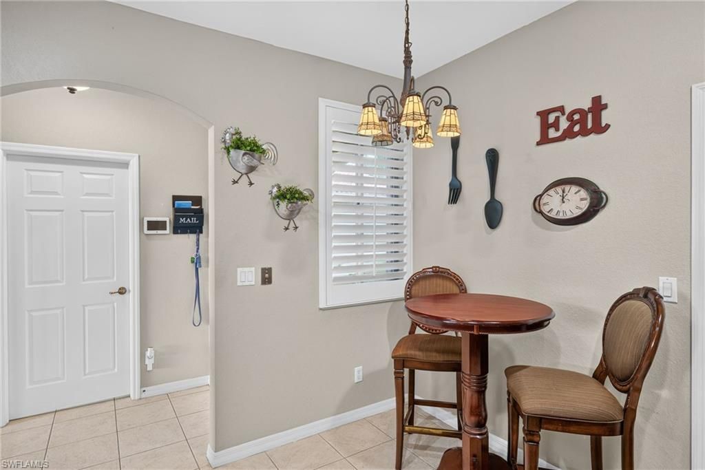 2406 Laurentina Ln, Cape Coral, FL 33909 Photo