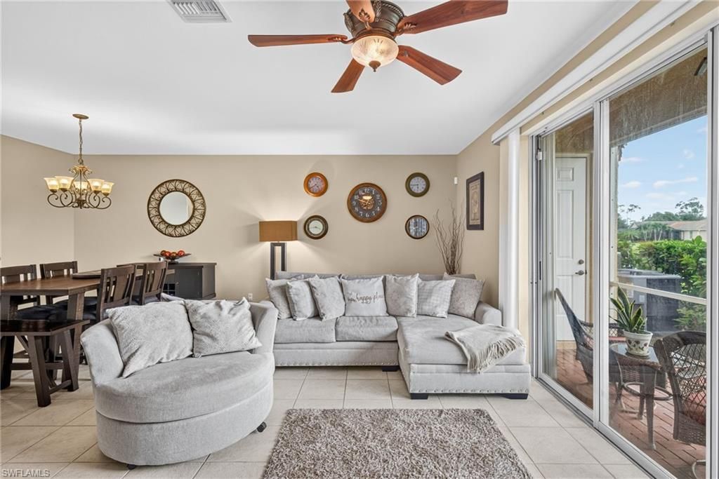 2406 Laurentina Ln, Cape Coral, FL 33909 Photo