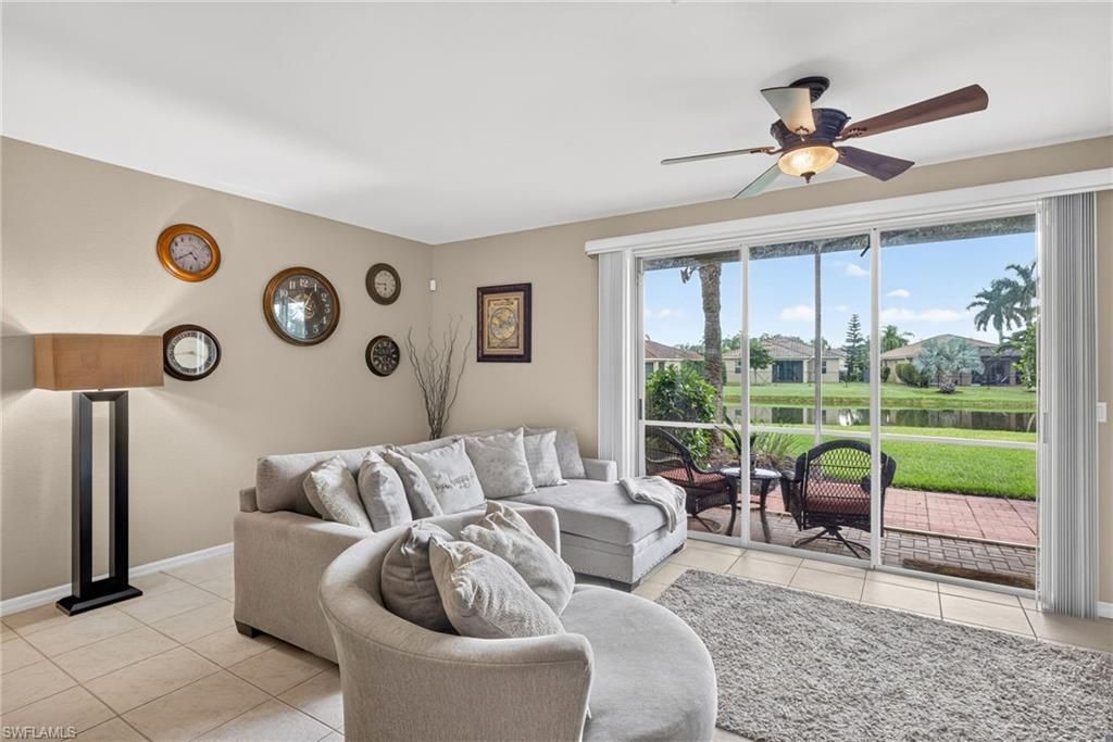 2406 Laurentina Ln, Cape Coral, FL 33909 Photo
