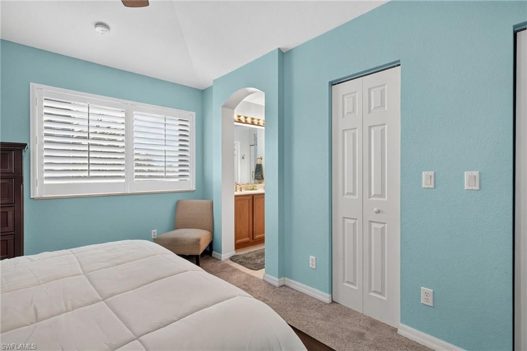 2406 Laurentina Ln, Cape Coral, FL 33909 Photo