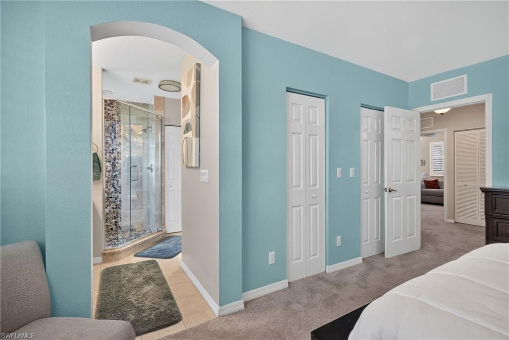 2406 Laurentina Ln, Cape Coral, FL 33909 Photo