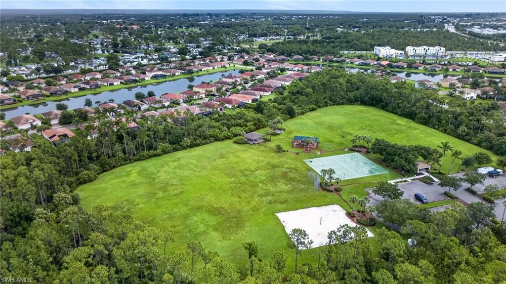 2406 Laurentina Ln, Cape Coral, FL 33909 Photo