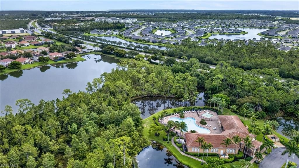 2406 Laurentina Ln, Cape Coral, FL 33909 Photo