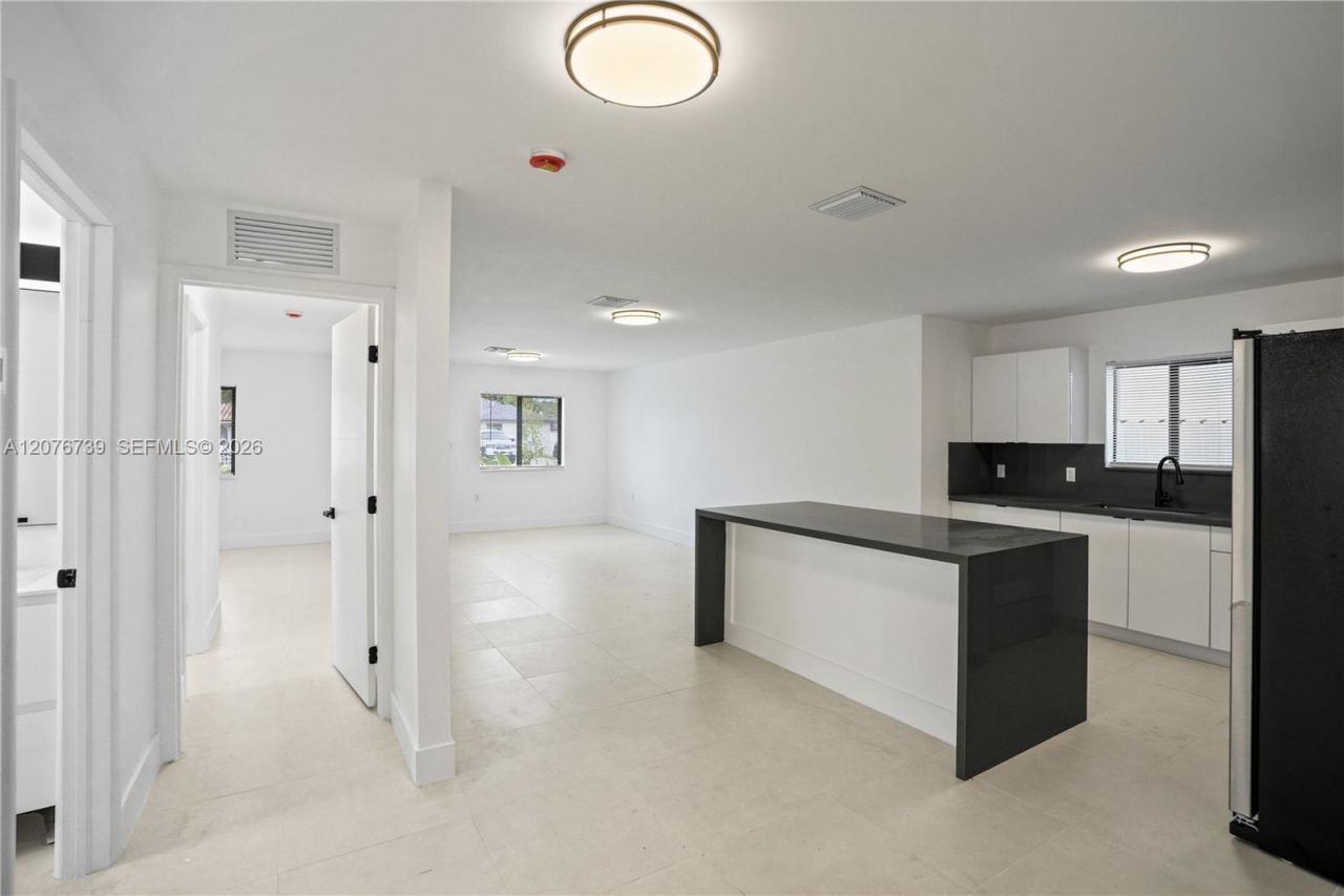5817 NW 30th Ave, Unit 5817, Miami, FL 33142 Photo