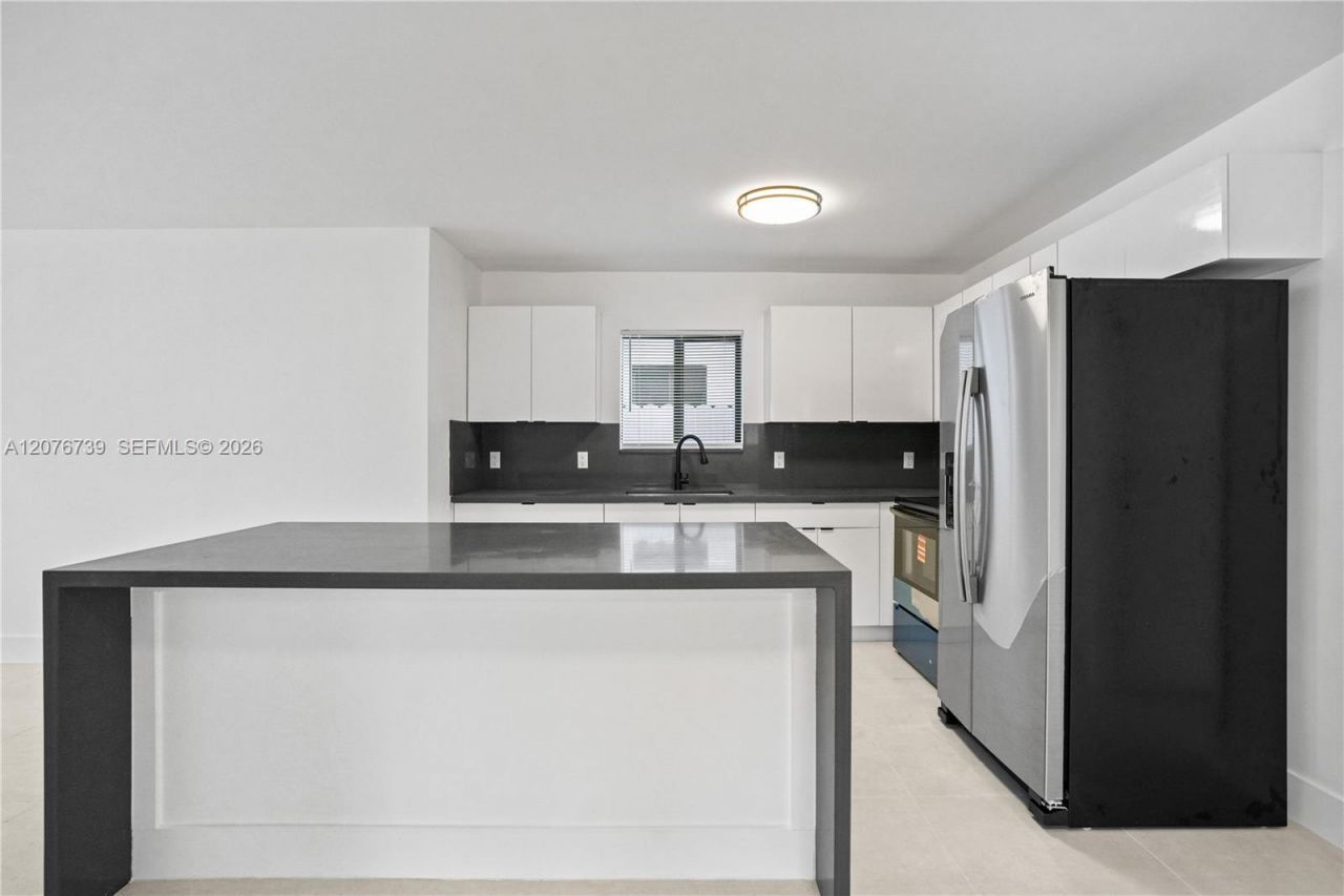5817 NW 30th Ave, Unit 5817, Miami, FL 33142 Photo