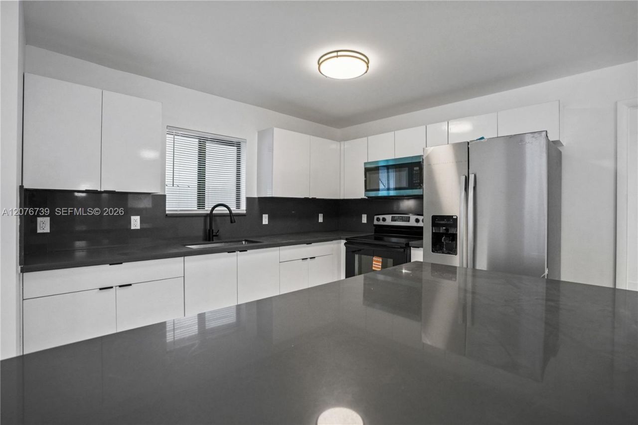5817 NW 30th Ave, Unit 5817, Miami, FL 33142 Photo