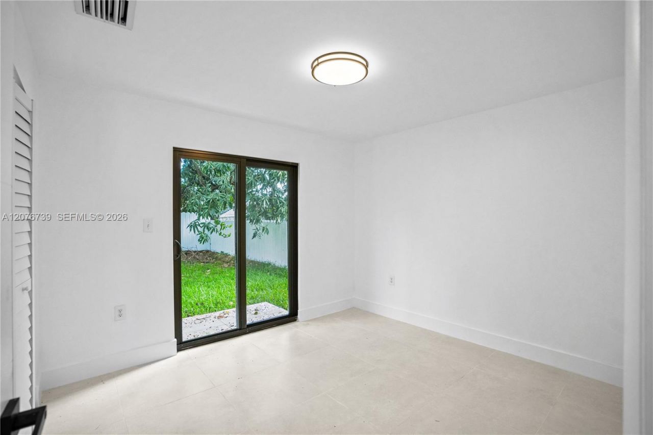 5817 NW 30th Ave, Unit 5817, Miami, FL 33142 Photo