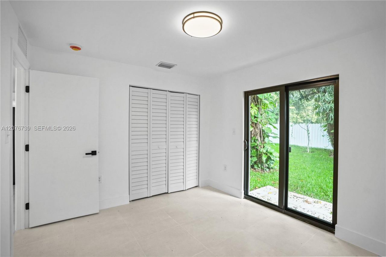 5817 NW 30th Ave, Unit 5817, Miami, FL 33142 Photo