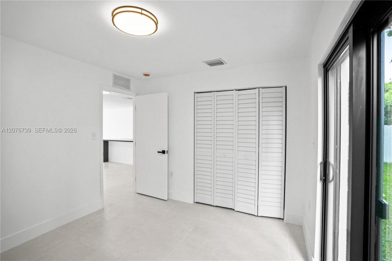 5817 NW 30th Ave, Unit 5817, Miami, FL 33142 Photo