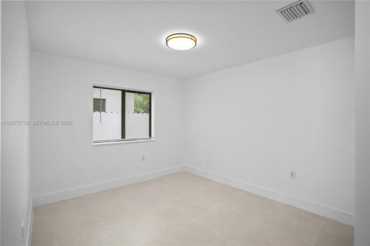 5817 NW 30th Ave, Unit 5817, Miami, FL 33142 Photo