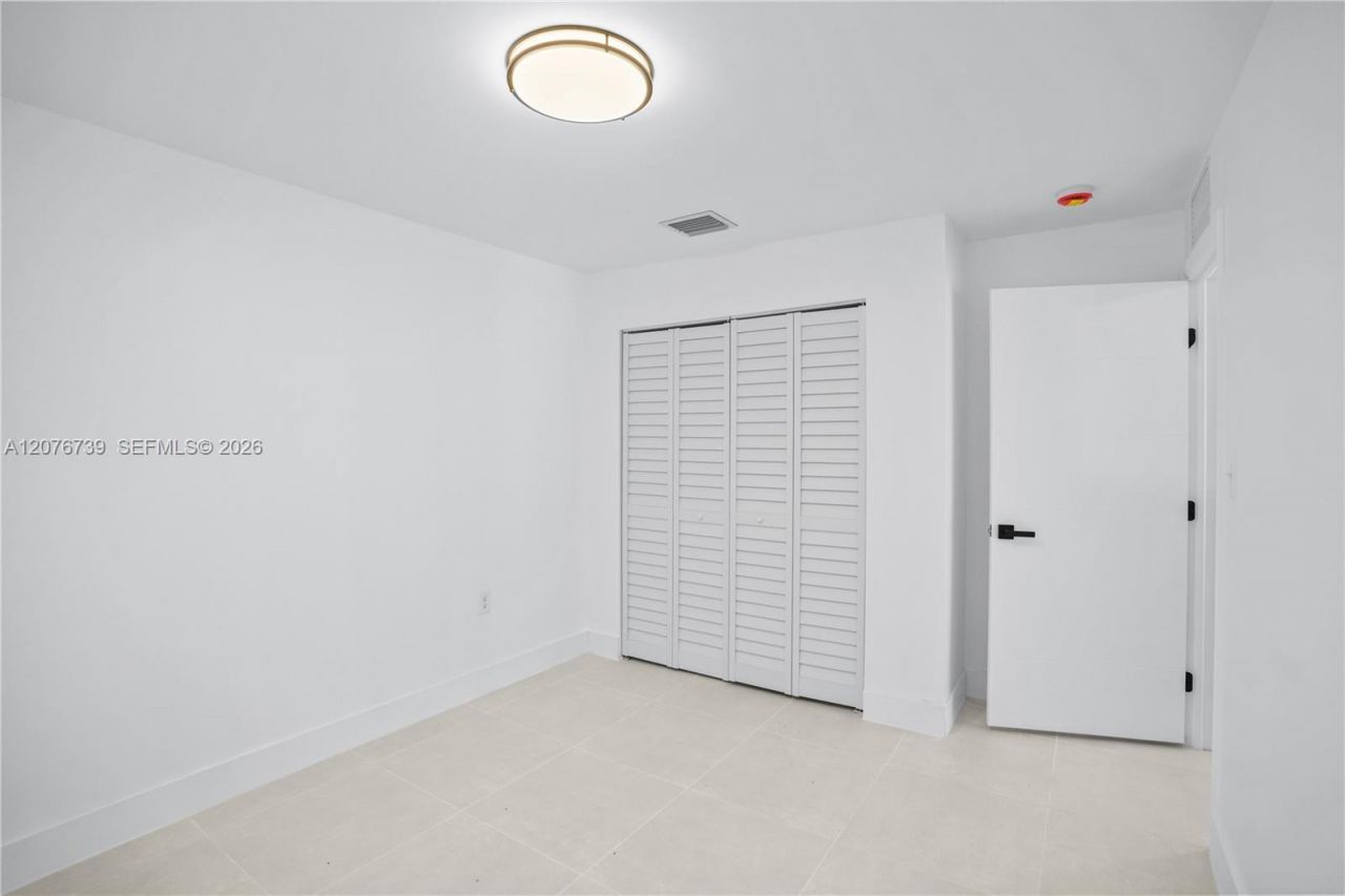 5817 NW 30th Ave, Unit 5817, Miami, FL 33142 Photo