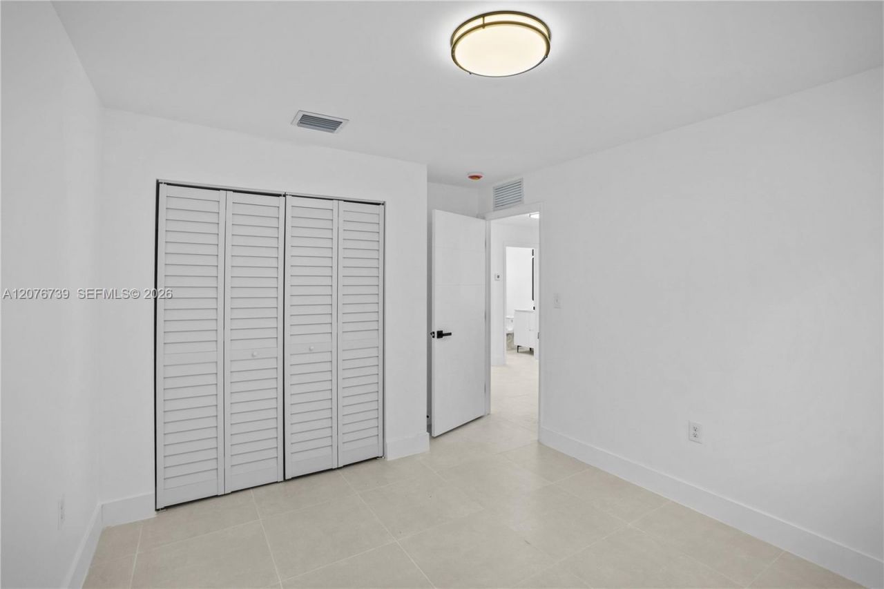 5817 NW 30th Ave, Unit 5817, Miami, FL 33142 Photo