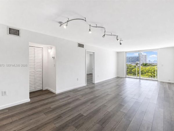 1045 10th St, Unit 604, Miami Beach, FL 33139