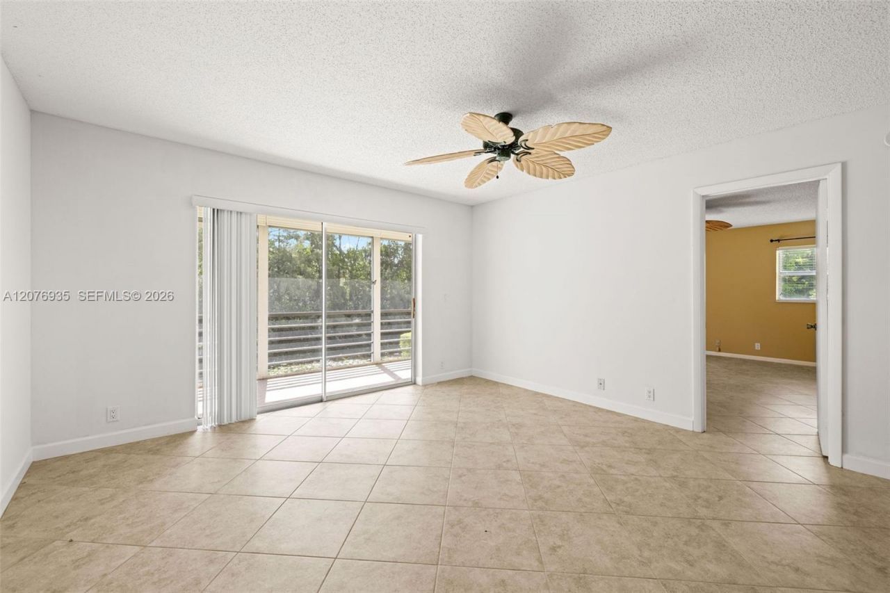 110 Lake Meryl Drive , Unit 216, West Palm Beach, FL 33411 Photo