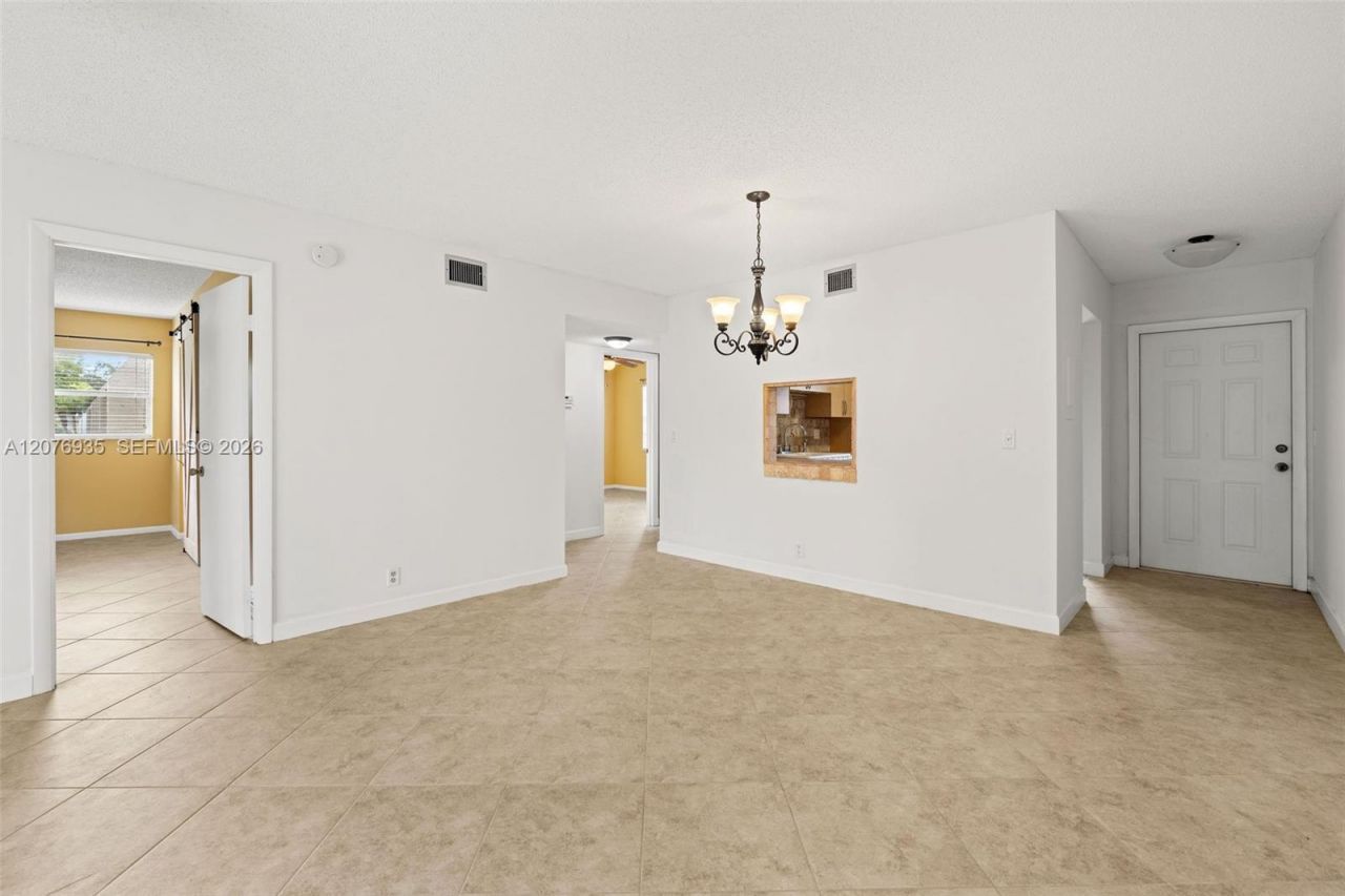 110 Lake Meryl Drive , Unit 216, West Palm Beach, FL 33411 Photo