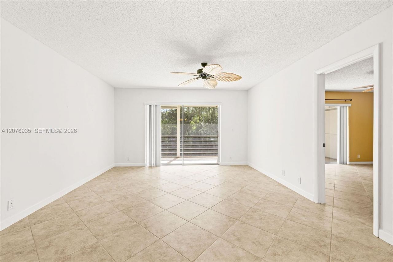 110 Lake Meryl Drive , Unit 216, West Palm Beach, FL 33411 Photo