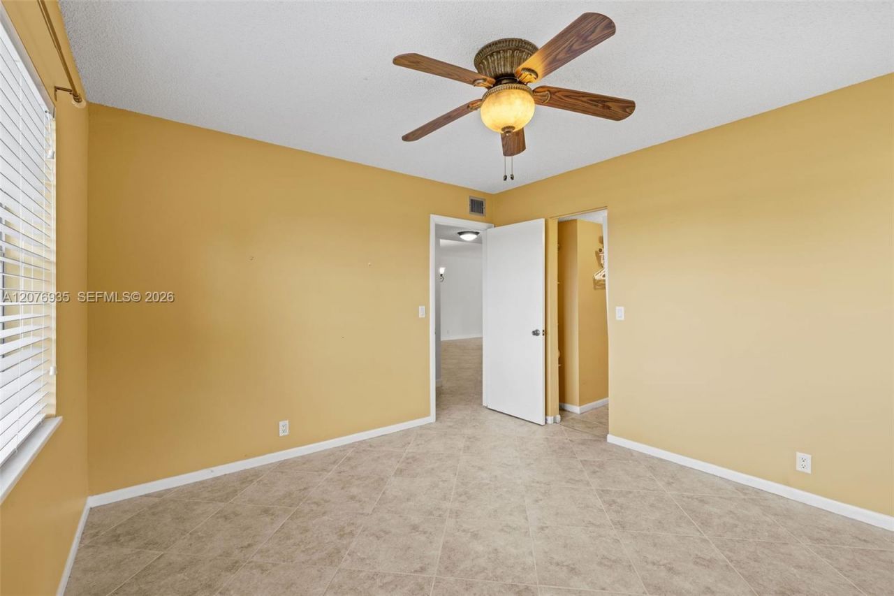 110 Lake Meryl Drive , Unit 216, West Palm Beach, FL 33411 Photo