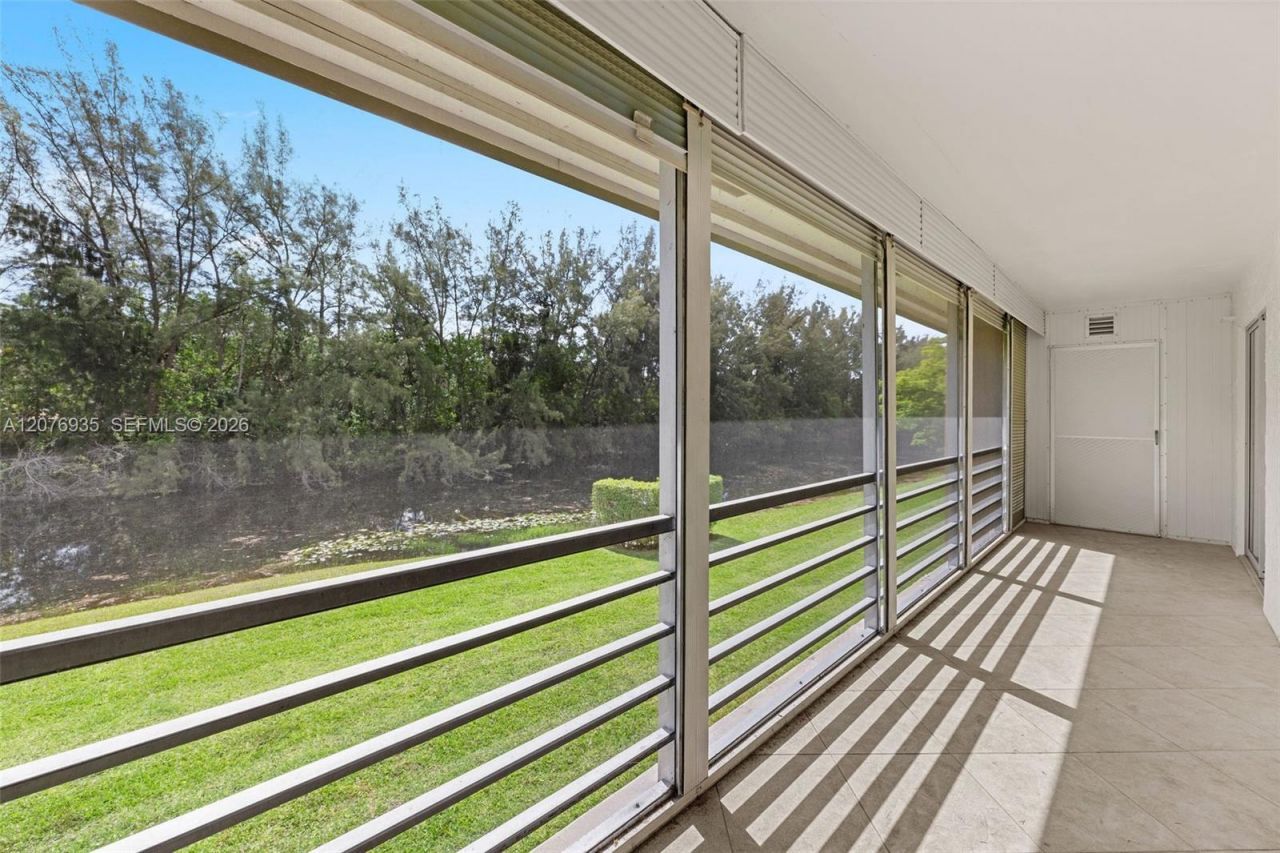 110 Lake Meryl Drive , Unit 216, West Palm Beach, FL 33411 Photo