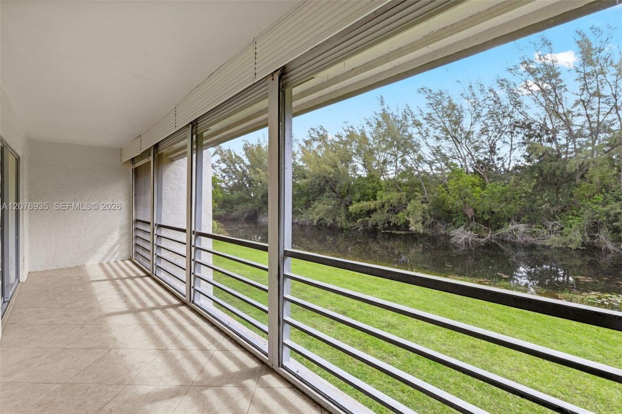 110 Lake Meryl Drive , Unit 216, West Palm Beach, FL 33411 Photo