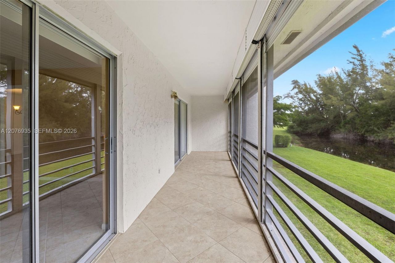 110 Lake Meryl Drive , Unit 216, West Palm Beach, FL 33411 Photo